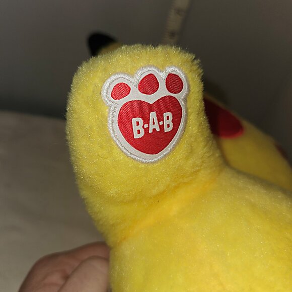 Build a Bear Workshop 2017 Pokemon Pikachu Plush Stuffed Toy - Picture 5 of 6